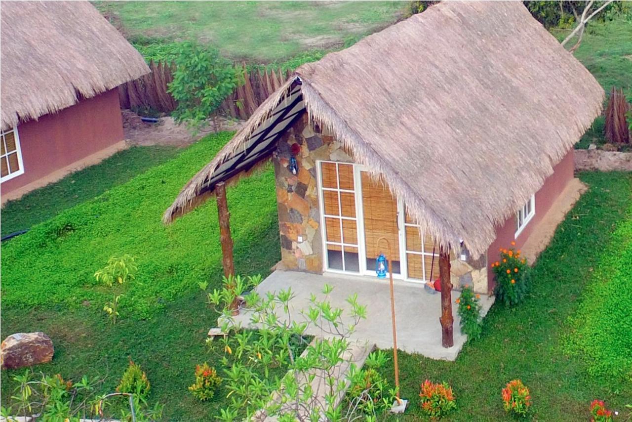 Coco Village Hotel Chilaw Bangadeniya Exterior foto